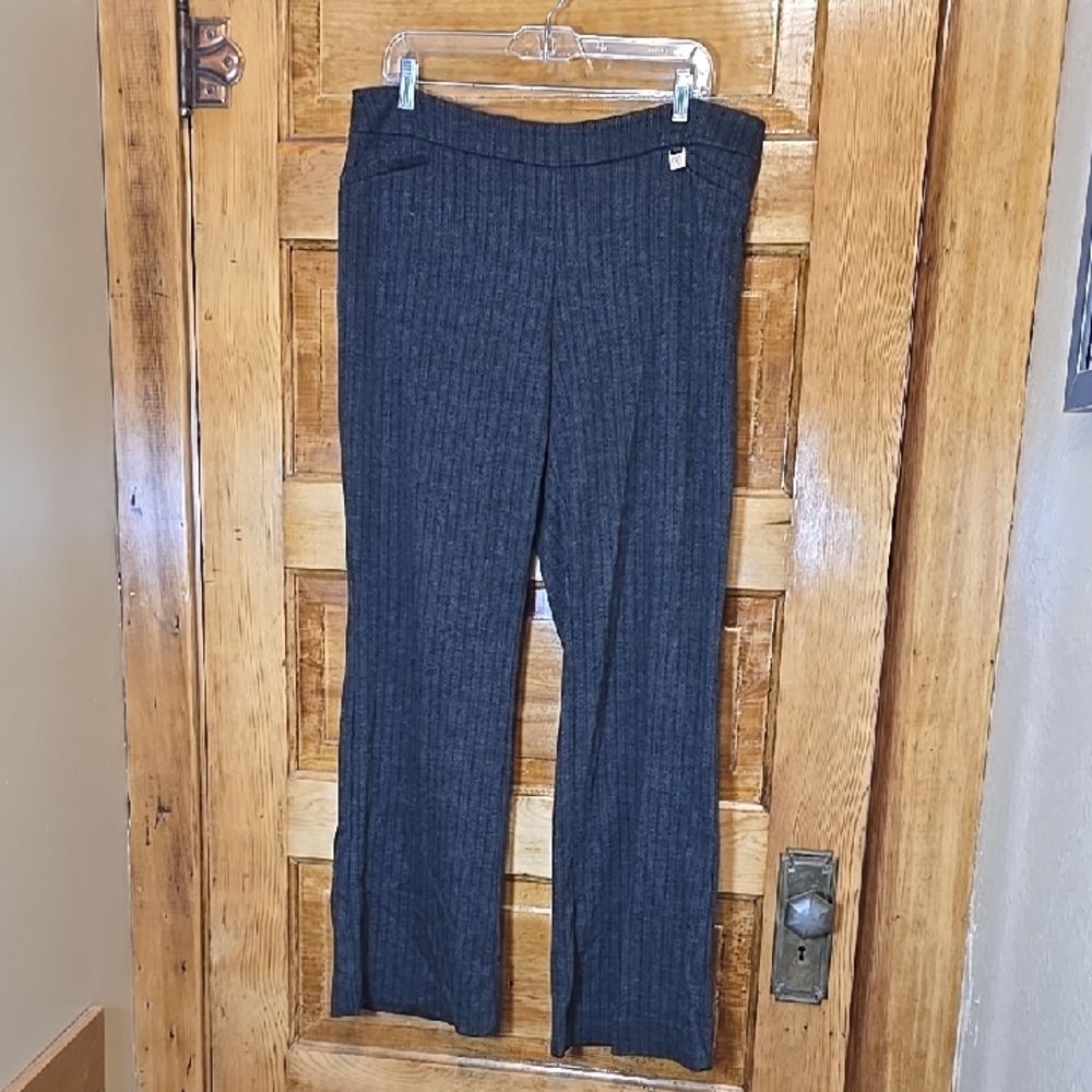 NY & Co Gray Pinstripe Trousers L